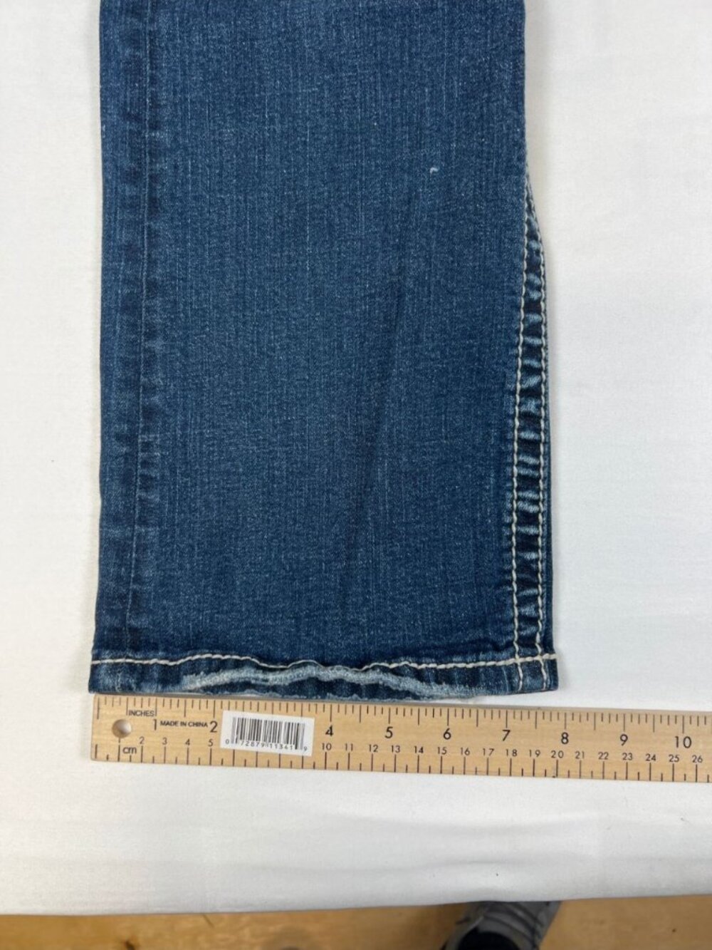 Silver Jeans Co Tuesday Baby Boot Womens 33x31 Blue Denim Scroll Pocket Y2K 00s - Picture 4 of 9